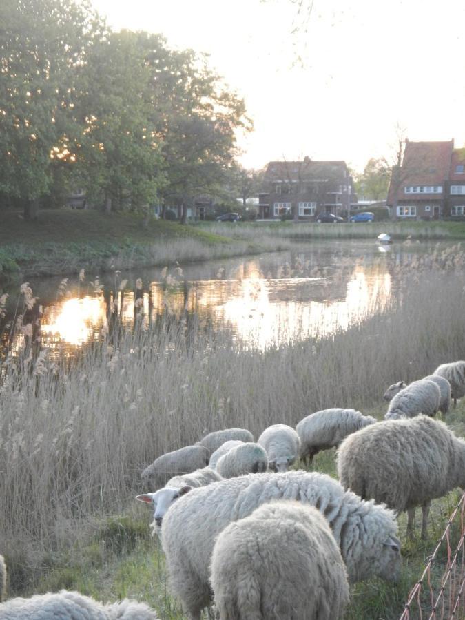 Hébergement de vacances Logies De Zeeuwse Klei, Gezellig Jaren 30 *